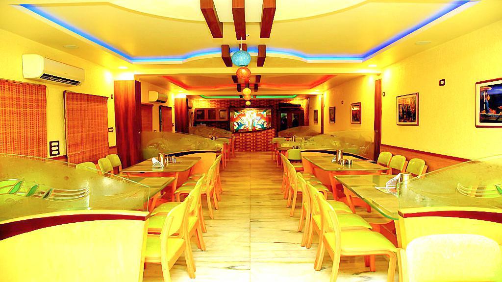 Sindhu Towers Hotell Vellore Eksteriør bilde
