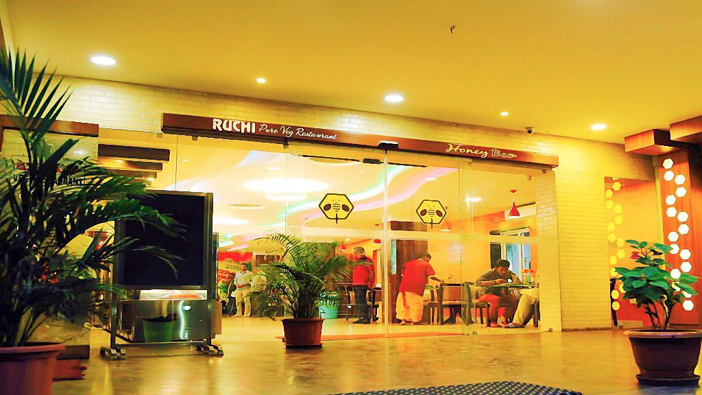 Sindhu Towers Hotell Vellore Eksteriør bilde